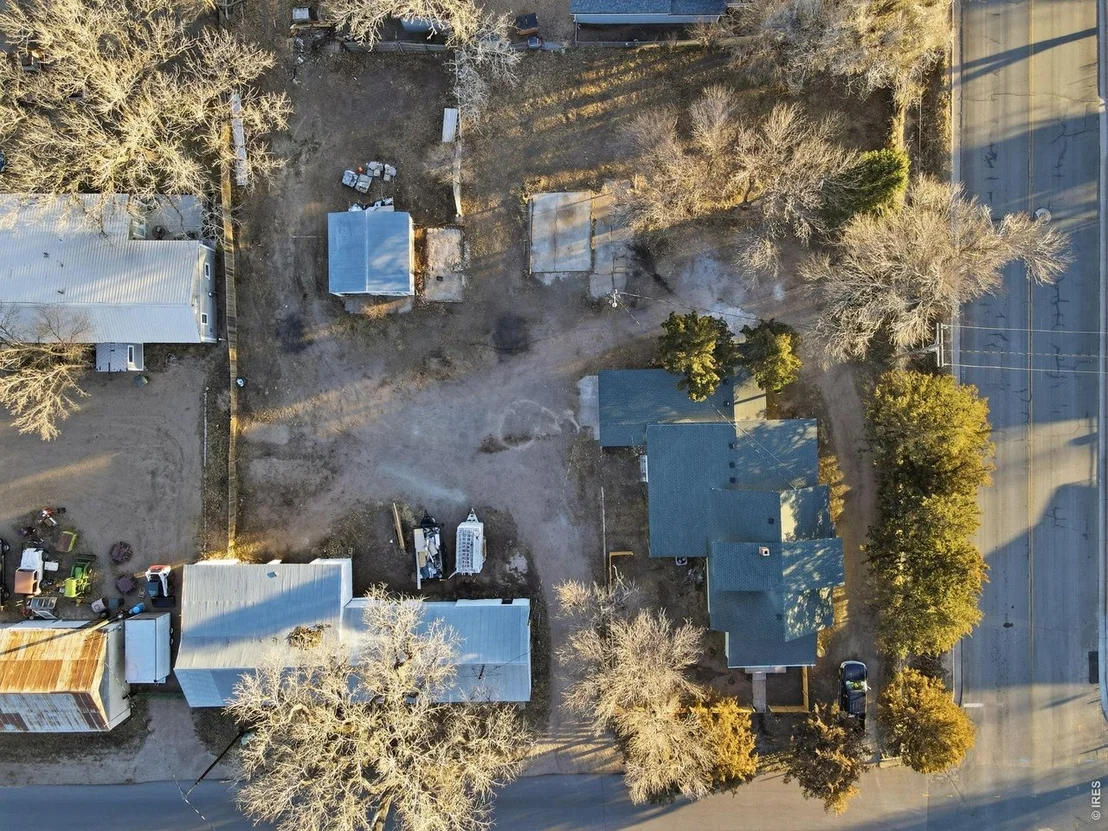 Photo of 320 Road R