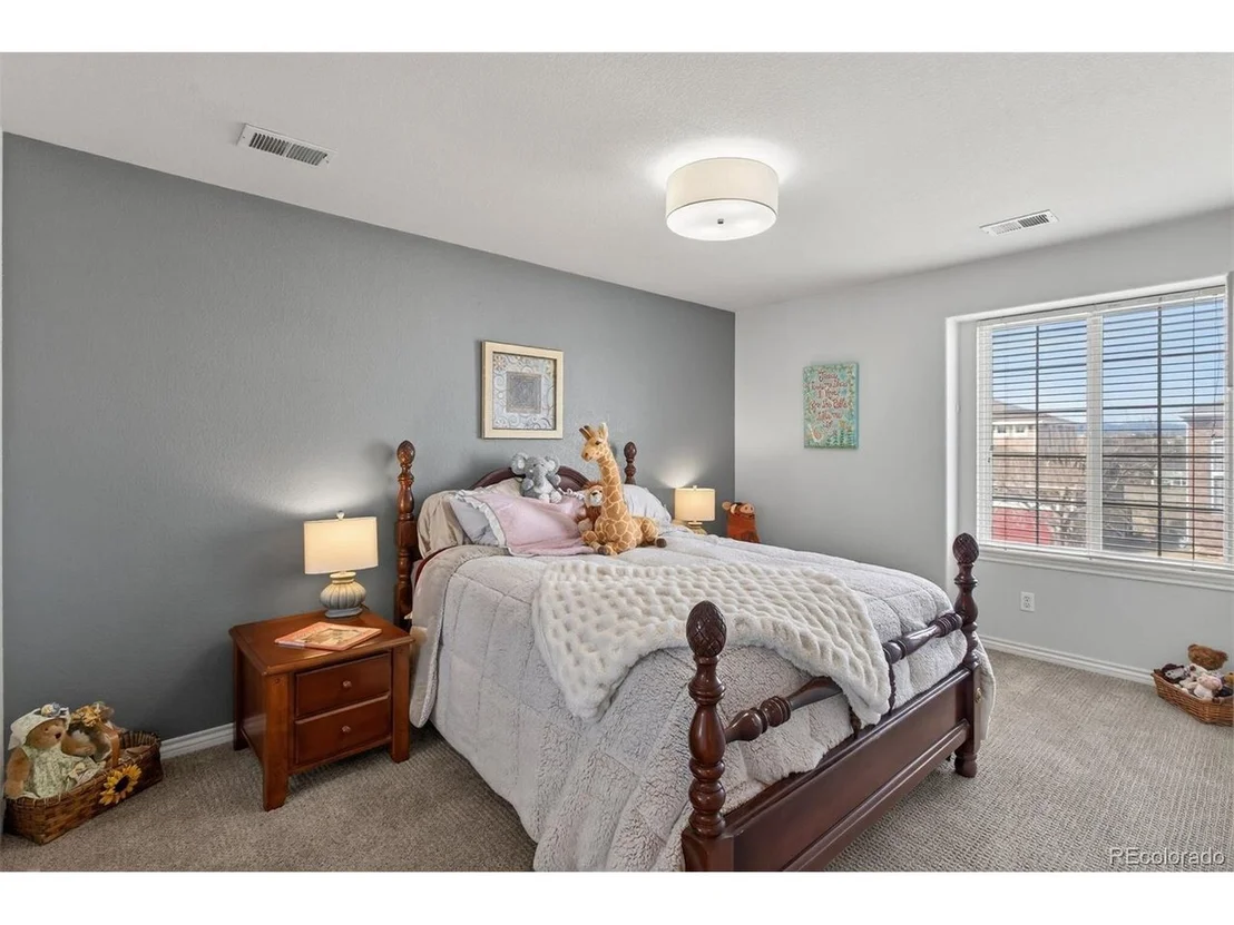 Photo of 10060 Matthew Ln