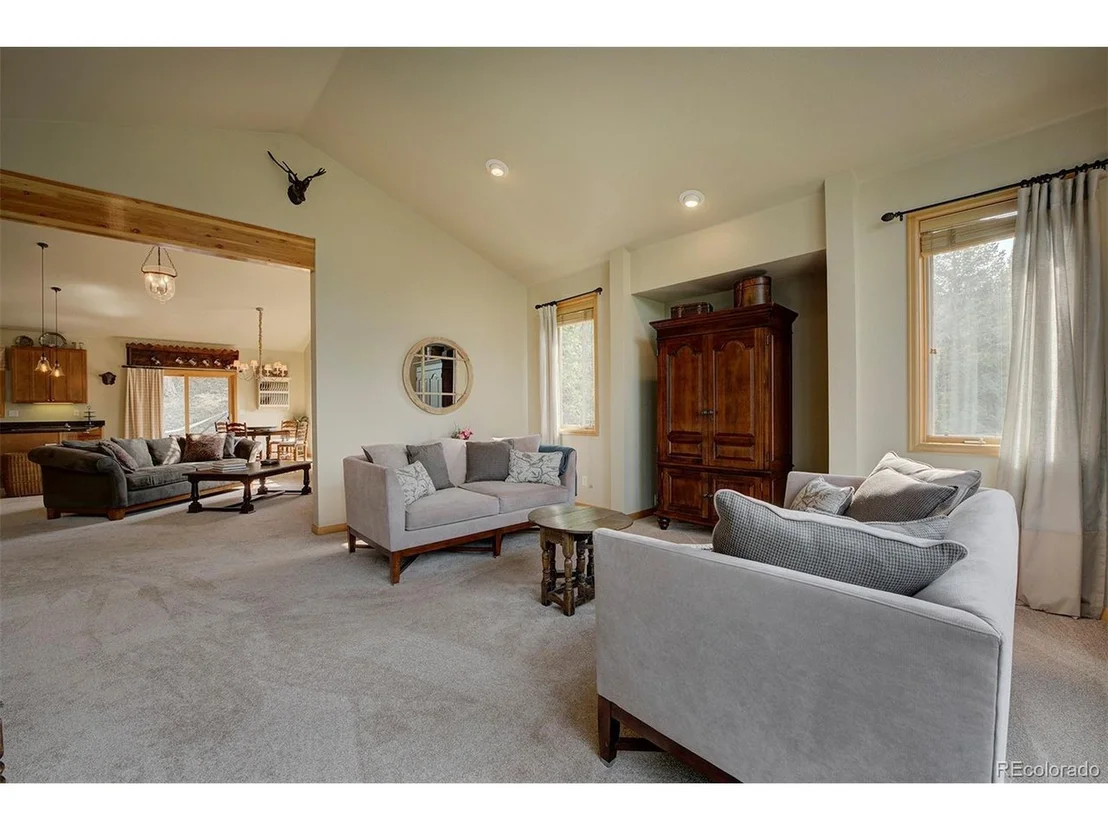 Photo of 990 Elk Valley Dr