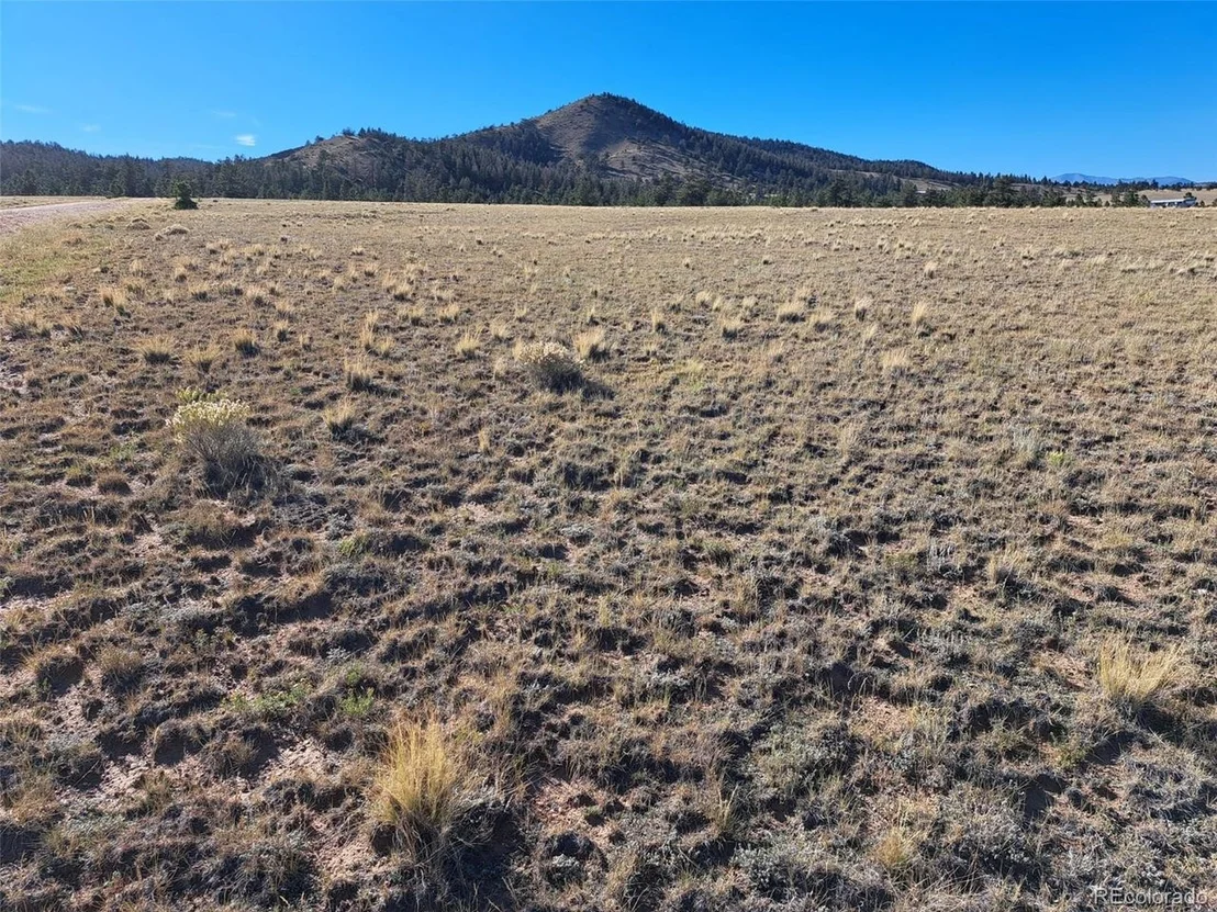 Photo of 475 Summit Rd