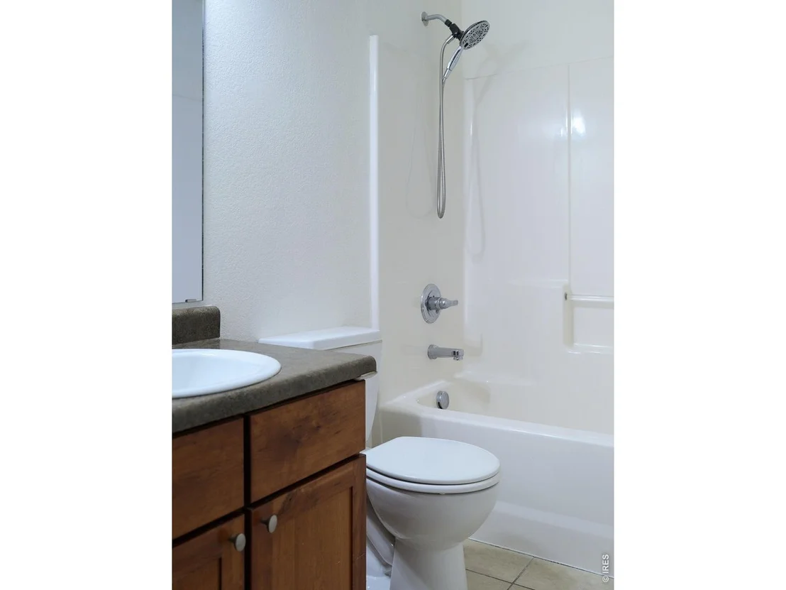 Photo of 14044 Cottonwood Cir