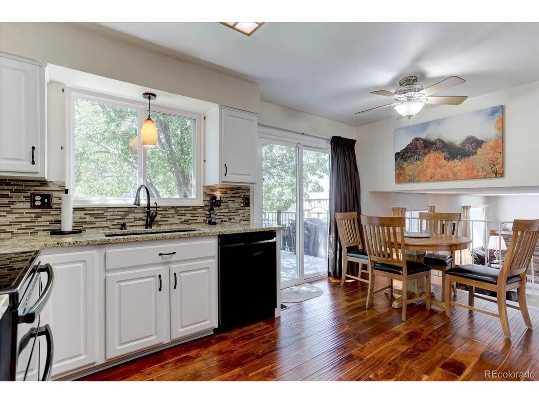 Photo of 6947 Landmark Dr