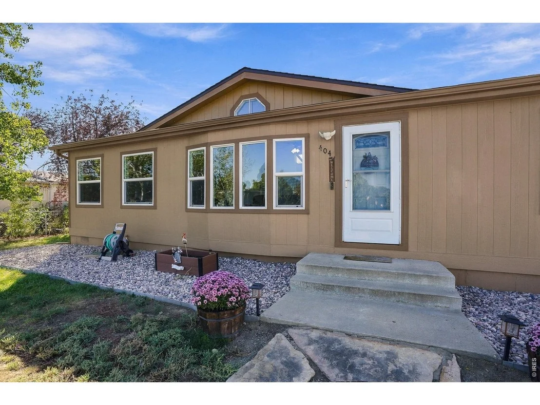 Photo of 404 W Shafer Ave
