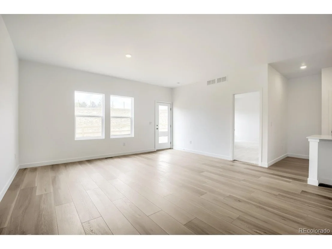 Photo of 1790 Drumming Dr