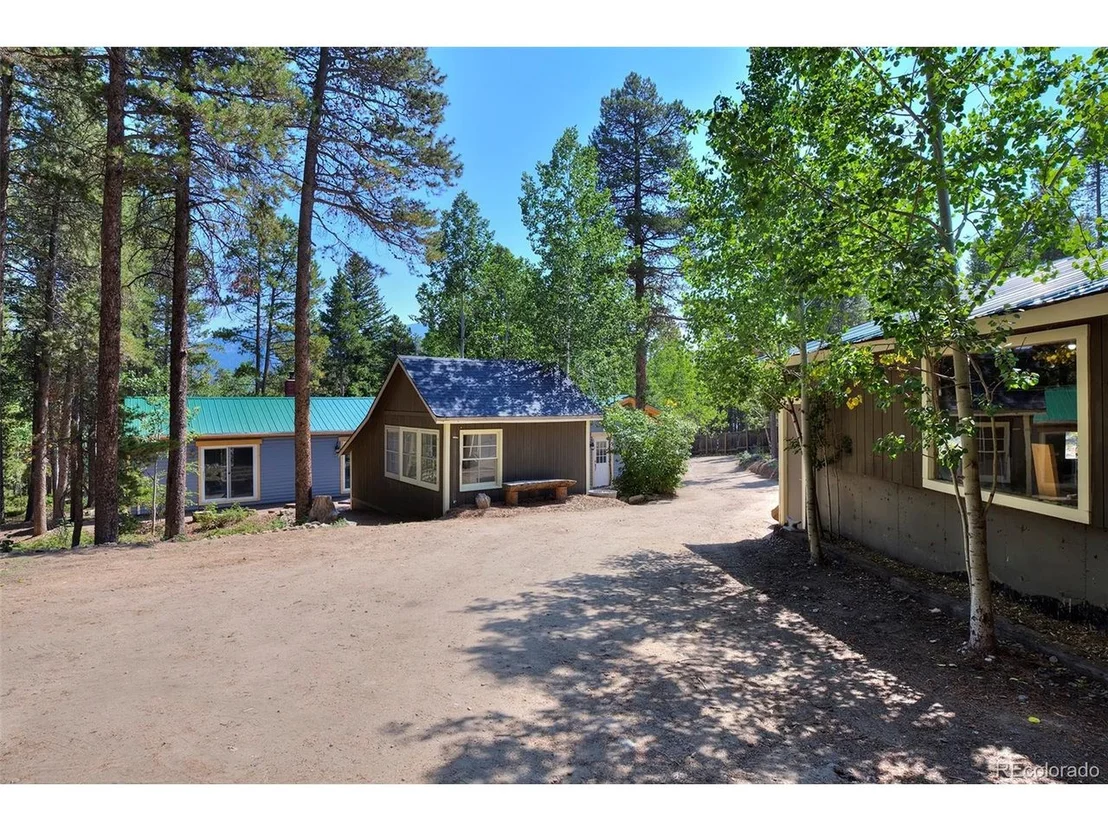 Photo of 89 Midway Dr
