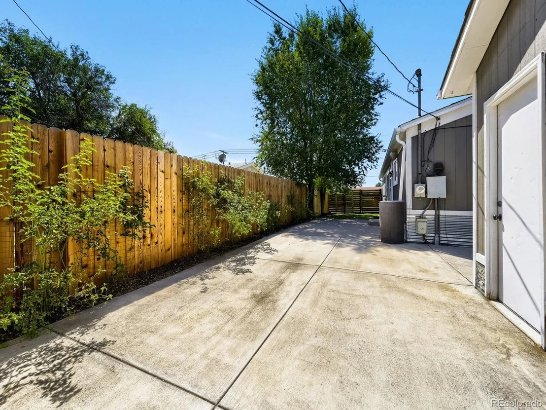 Photo of 3090 W 55th Pl