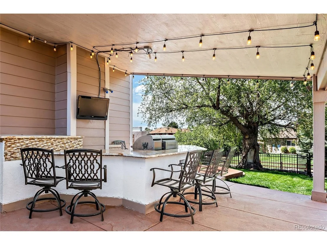 Photo of 21060 Saddleback Cir