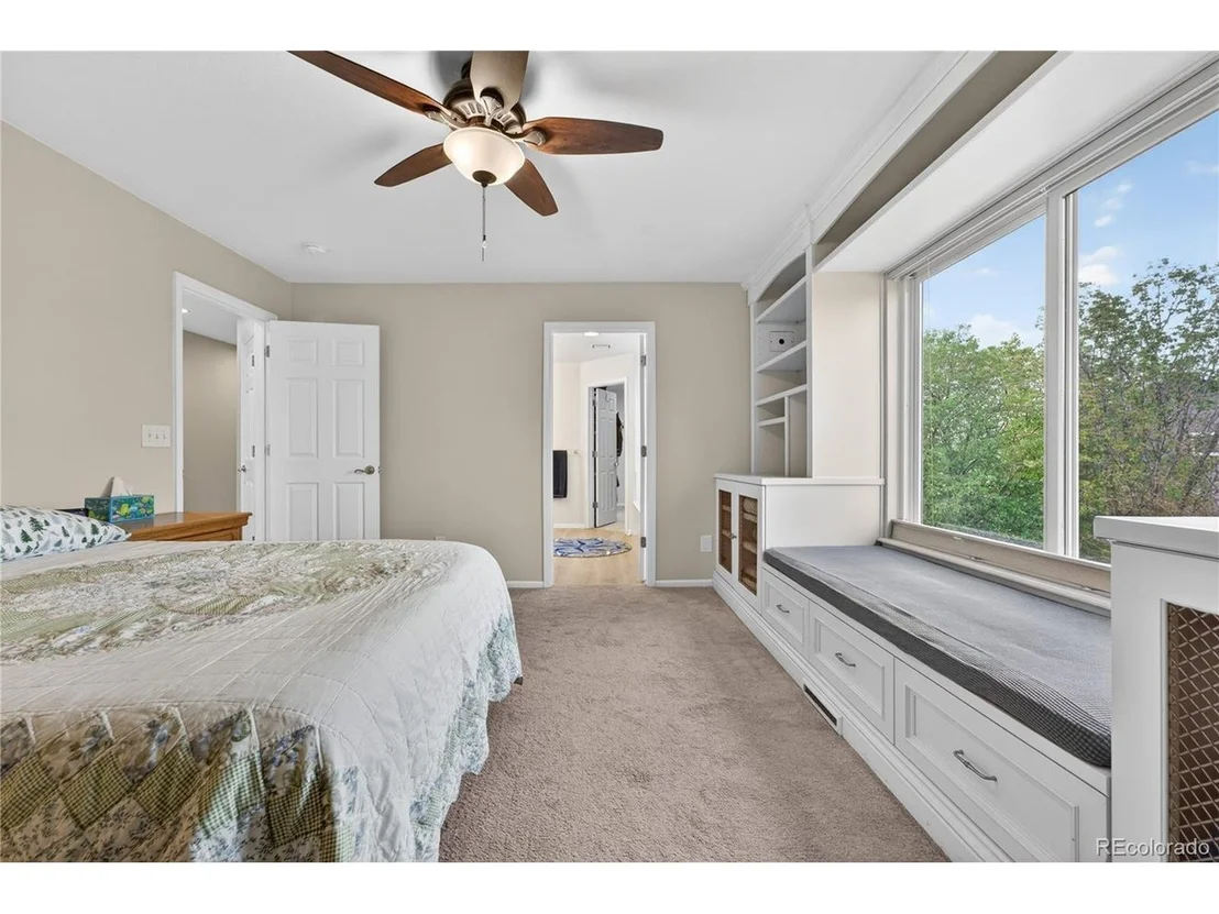 Photo of 6289 Viewpoint Ave