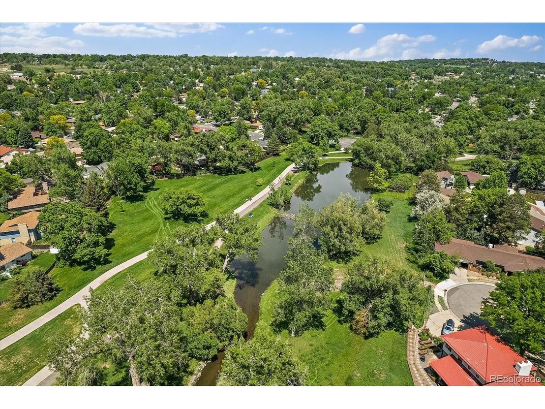 Photo of 6810 Simms Ct