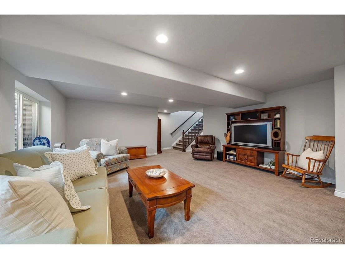 Photo of 8412 Quaker Cir