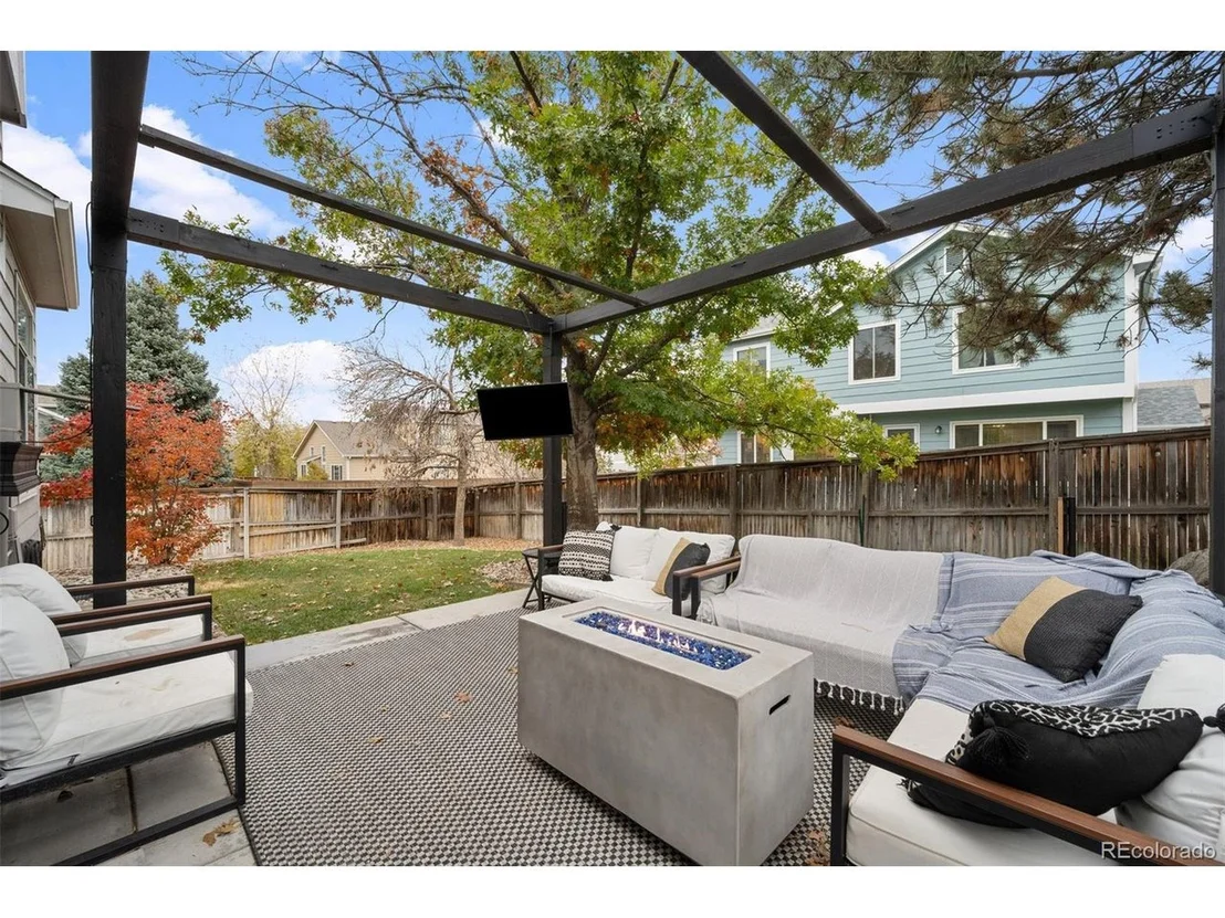 Photo of 2922 White Oak Trl