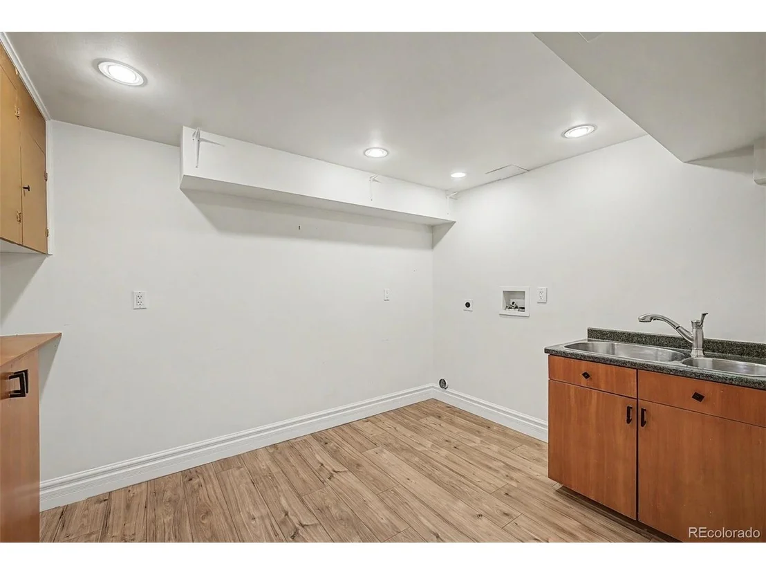 Photo of 500 Glencoe St