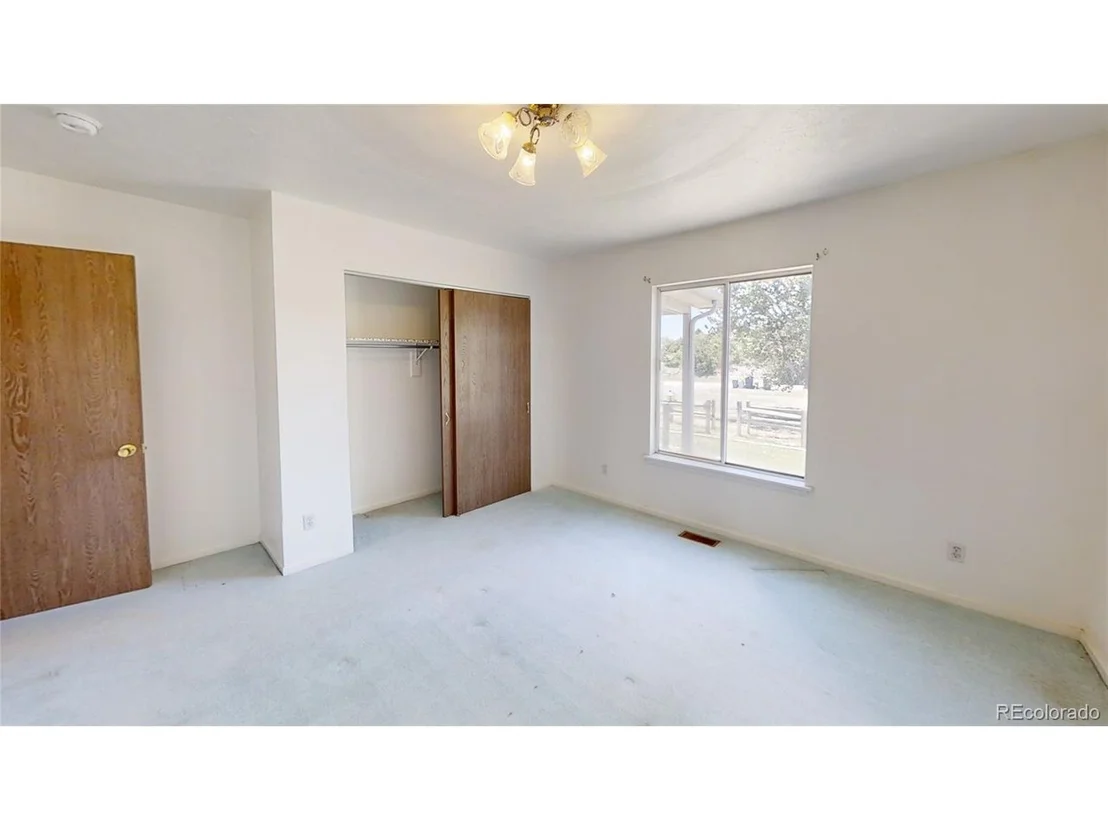 Photo of 2504 Haskell Pl