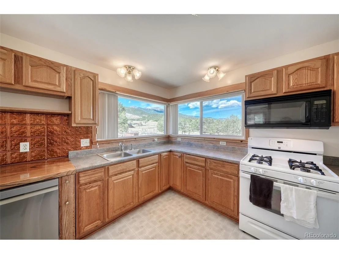 Photo of 128 Pine Edge Dr