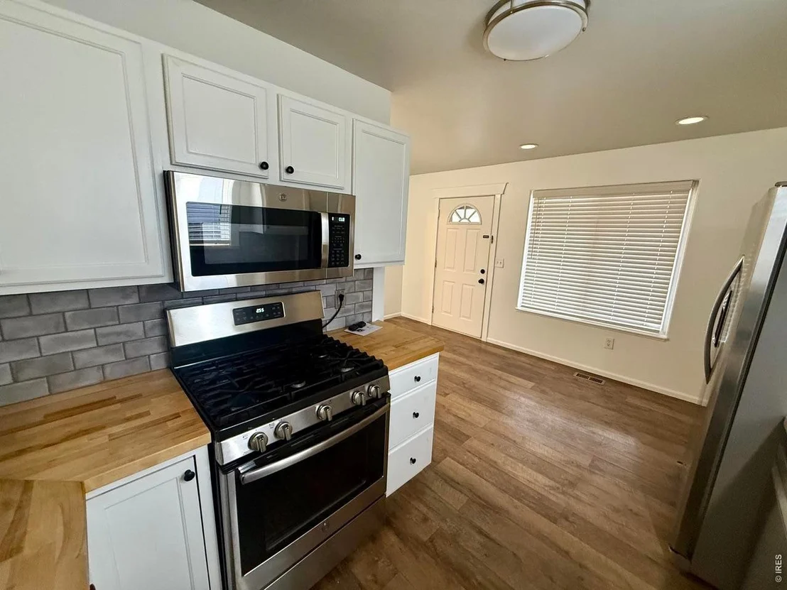Photo of 459 Stevens Cir