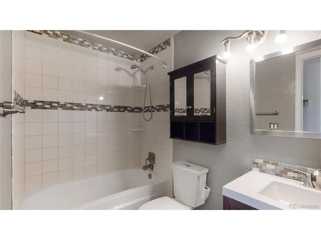 Photo of 4974 S Dunkirk Way