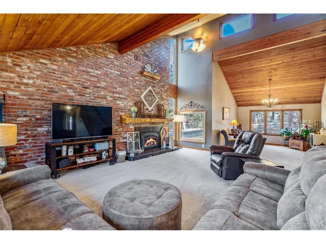 Photo of 8355 Lightening View Dr