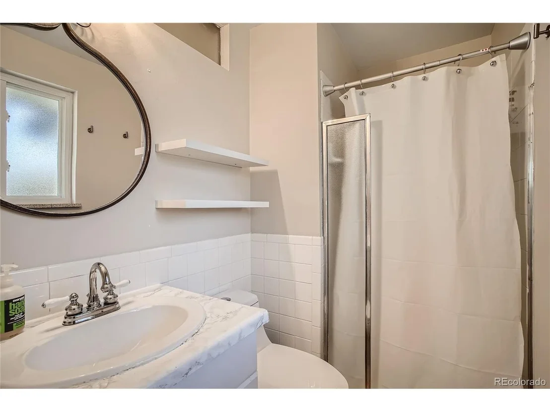 Photo of 6988 Carr Ct