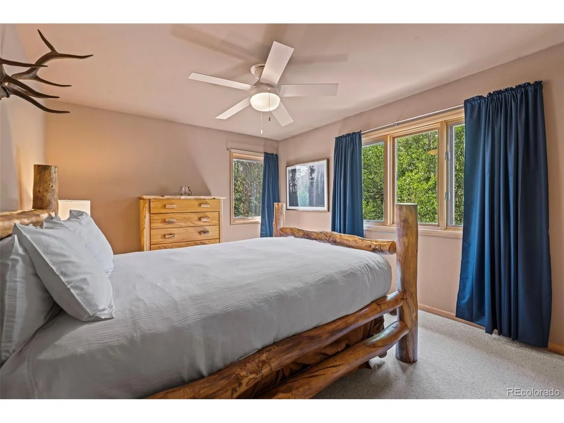 Photo of 395 Black Hawk Cir