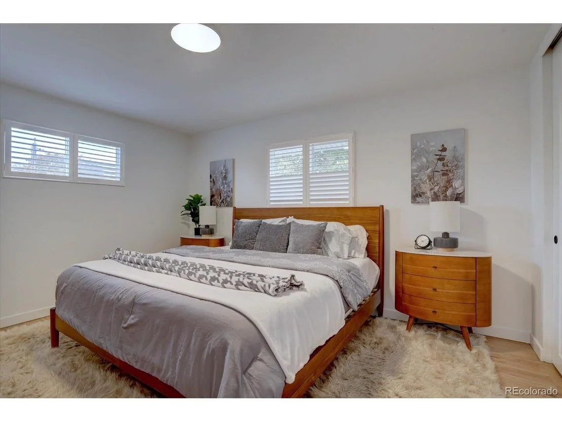 Photo of 7881 S Kit Carson Dr