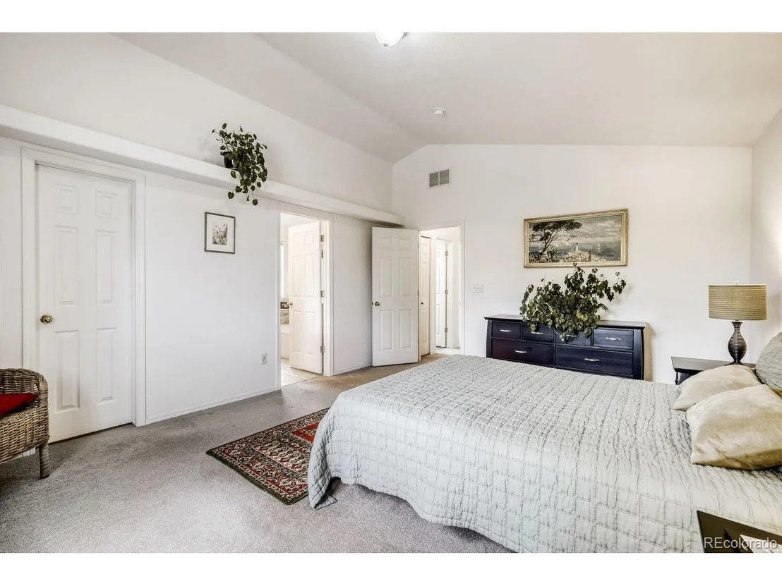 Photo of 1355 Carnation Cir