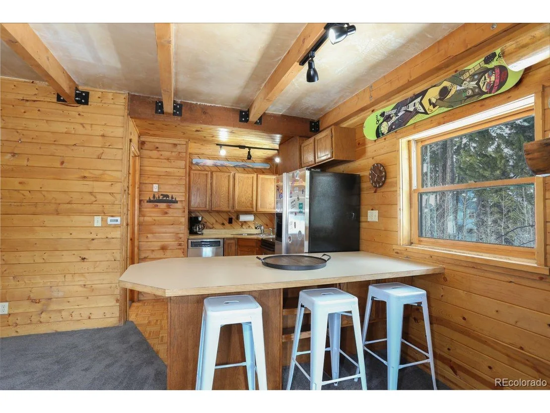 Photo of 390 Crown Dr