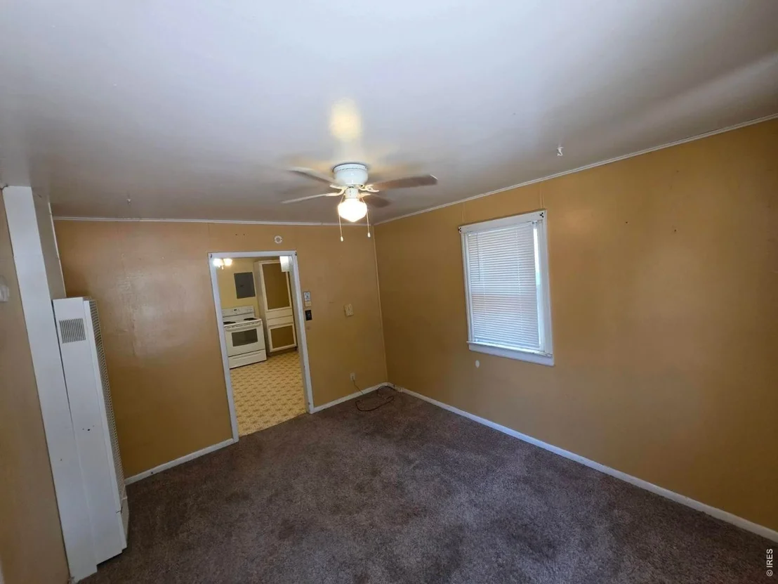 Photo of 310 N 8th Ave