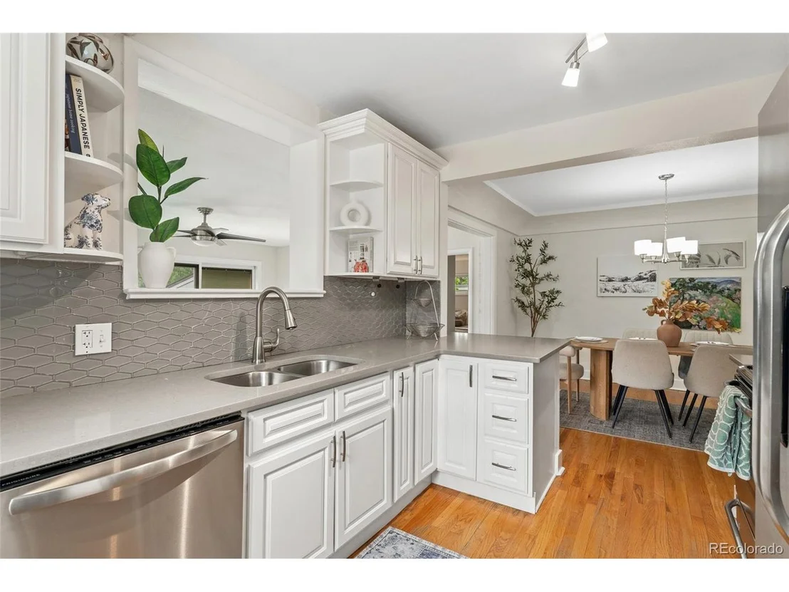 Photo of 1263 Elm St