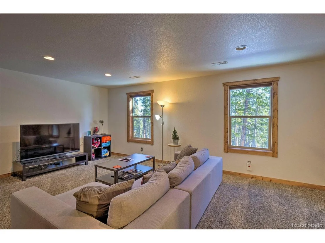 Photo of 625 Bobcat Ln
