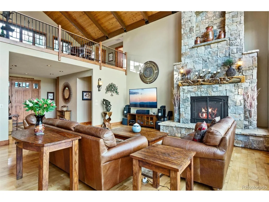 Photo of 657 Stagecoach Dr