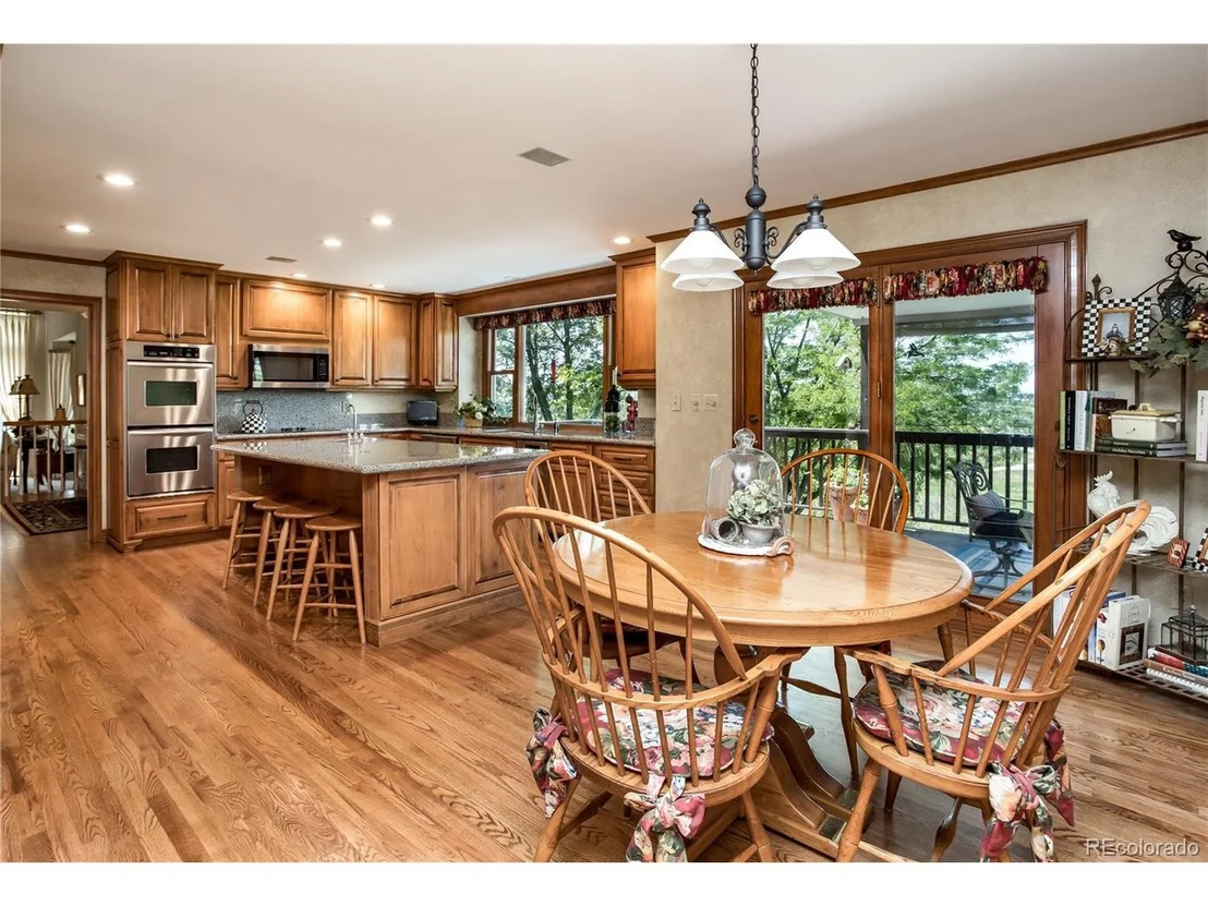 Photo of 7013 S Locust Cir