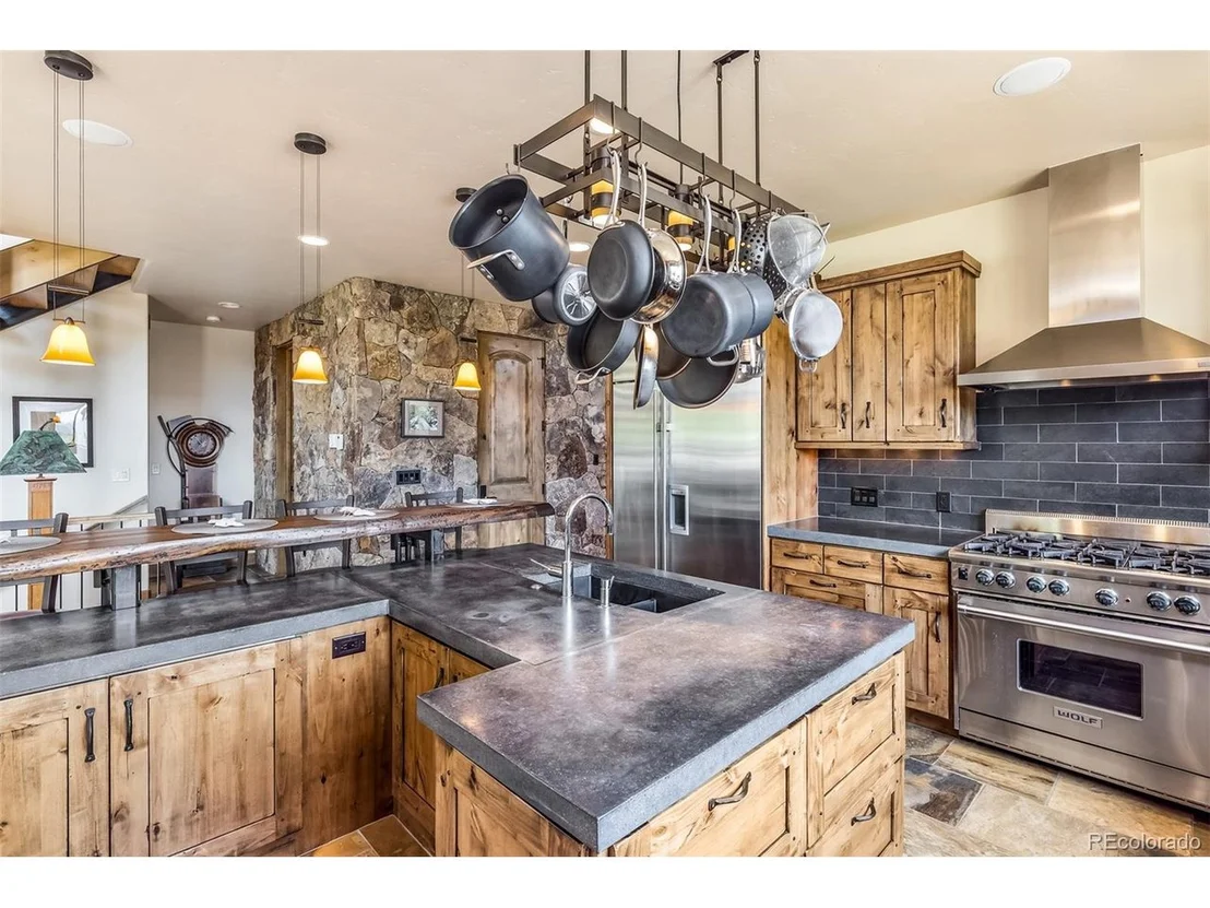 Photo of 127 Royal Redbird Dr