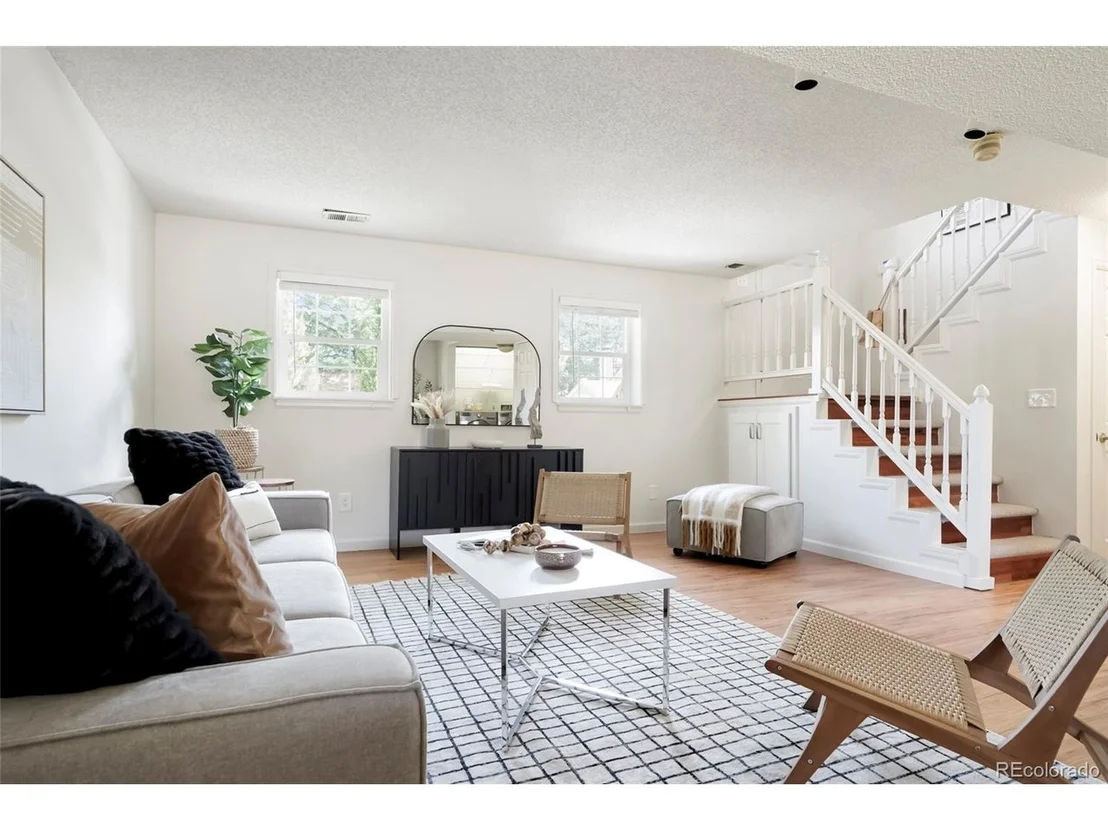 Photo of 768 Barberry Cir