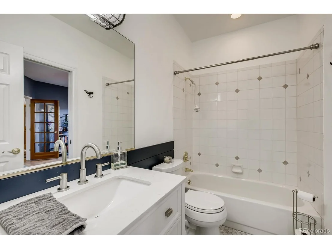 Photo of 2130 Ridgeview Way