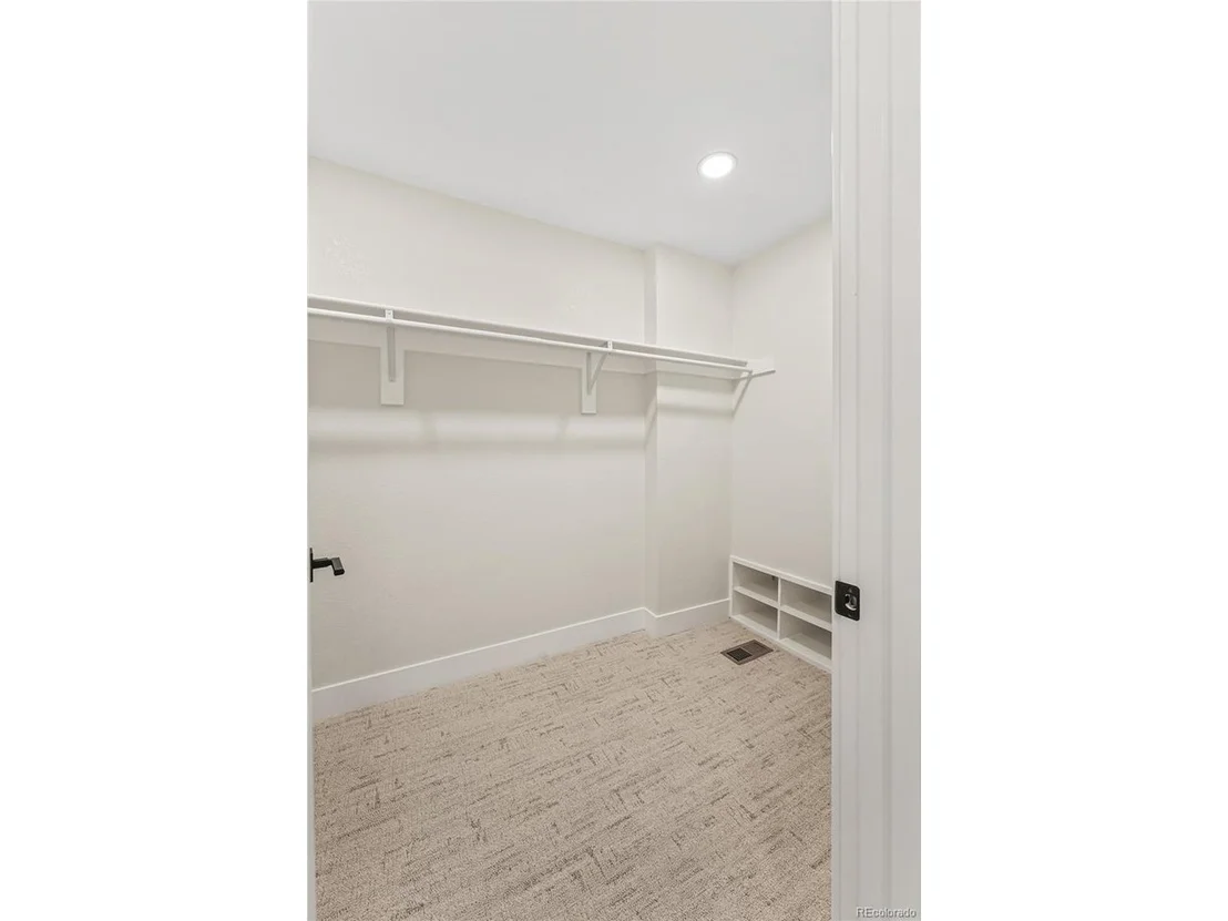 Photo of 4169 N Hooker St