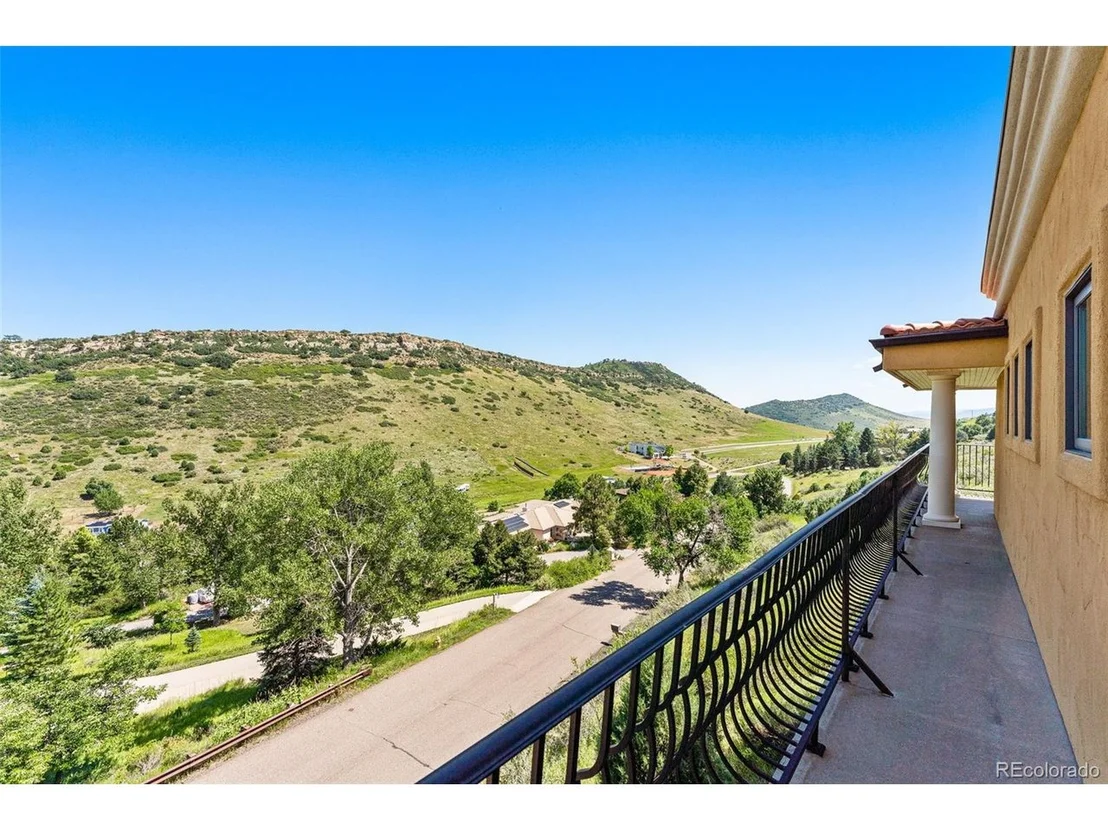 Photo of 5970 Crestbrook Dr