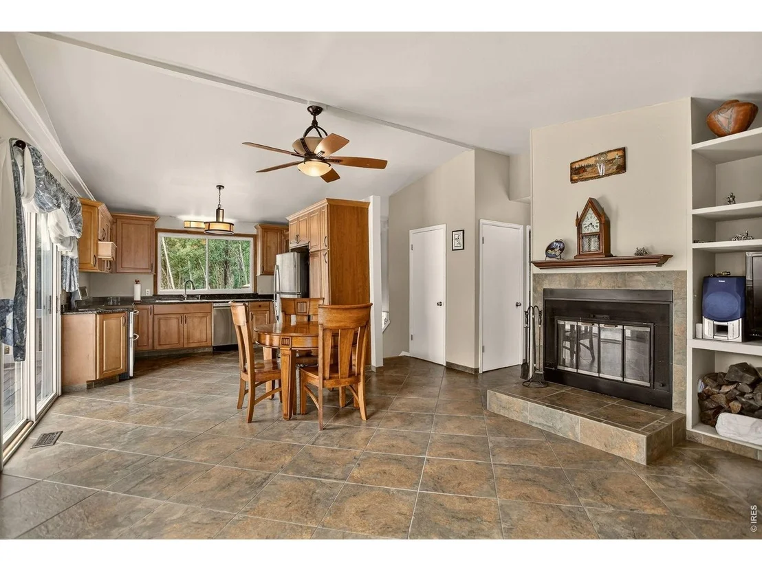 Photo of 233 Deer Cir