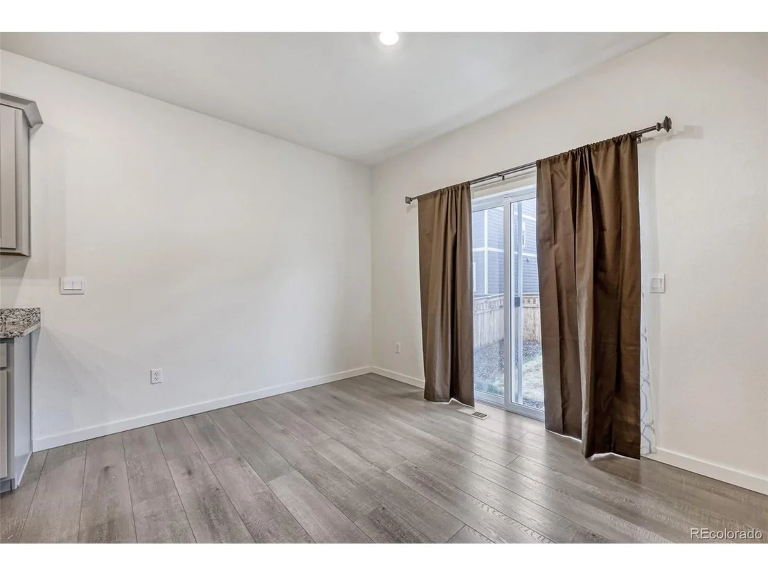 Photo of 801 Crest St