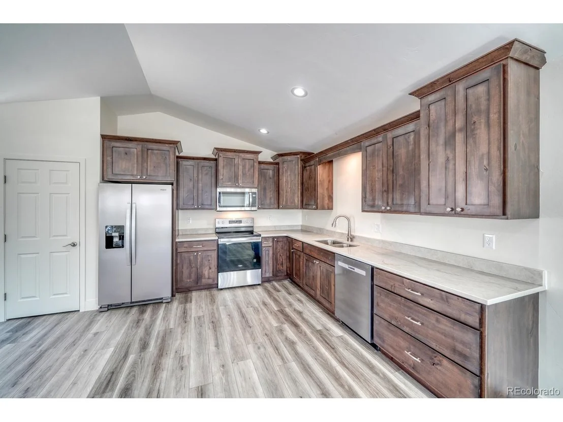 Photo of 10806 Willow Ave