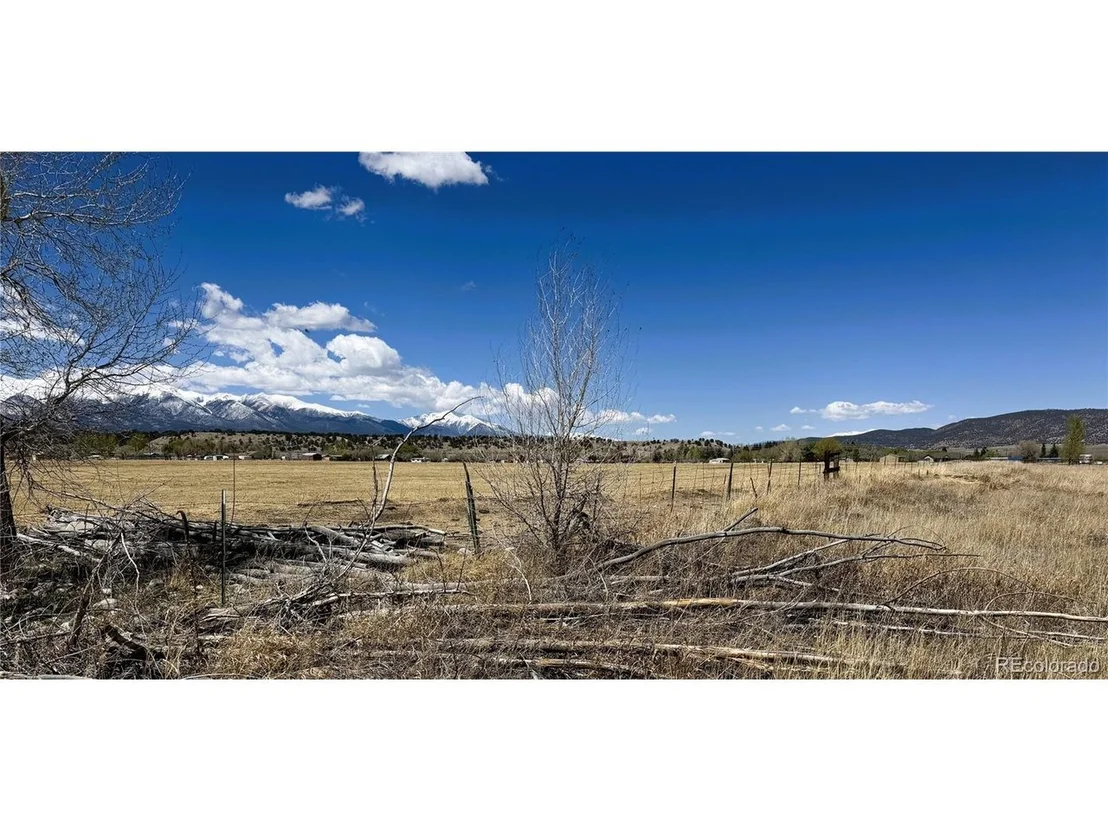 Photo of 7710 Meadowlark Ln