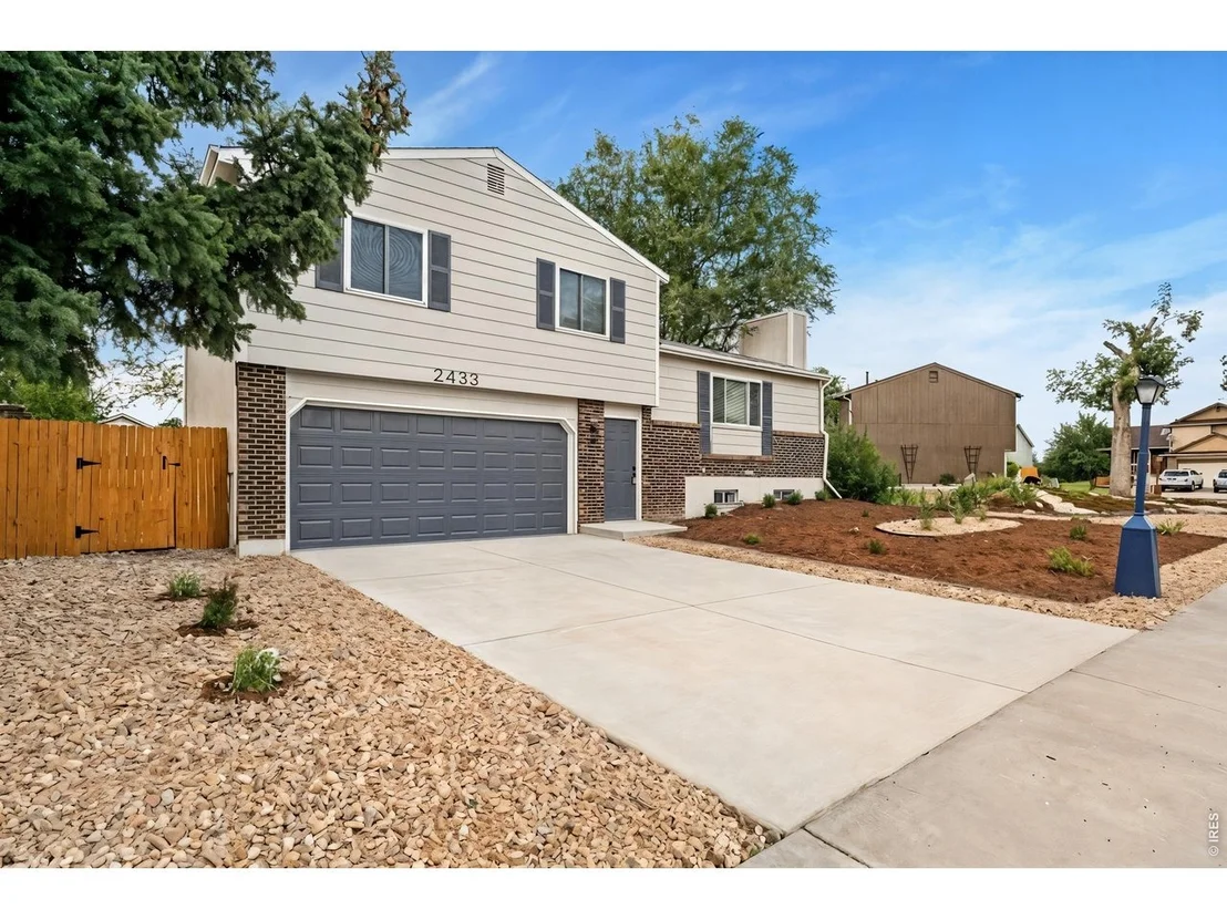 Photo of 2433 Sunset Dr