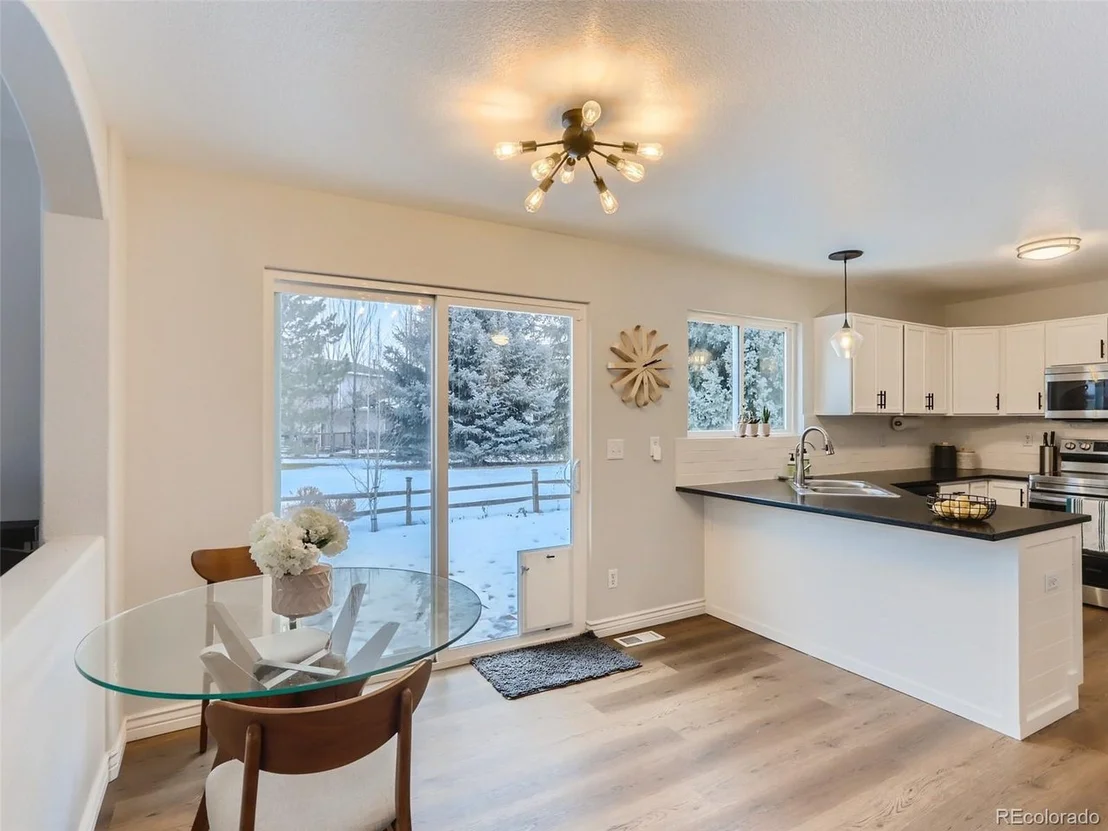 Photo of 1297 Fall River Cir