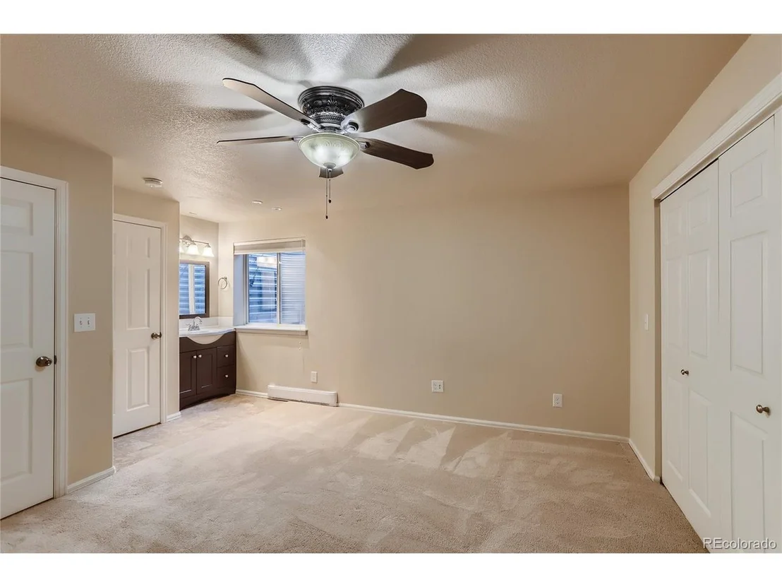 Photo of 6896 Sunburst Ave