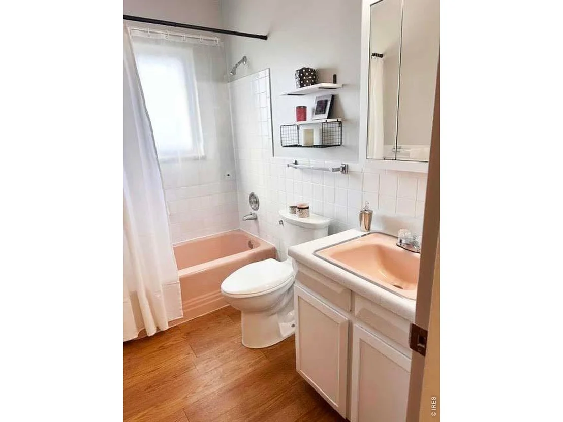 Photo of Unit 308 at 830 20th St