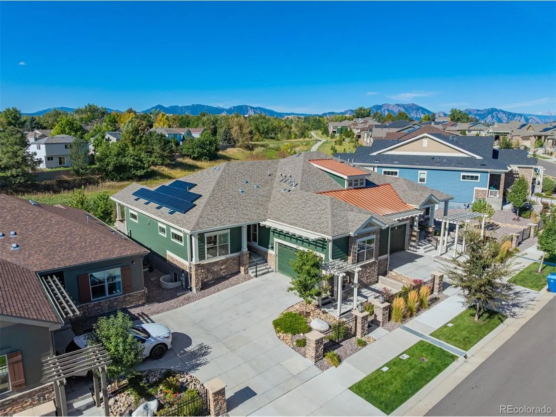 Photo of 1420 Lanterns Ln
