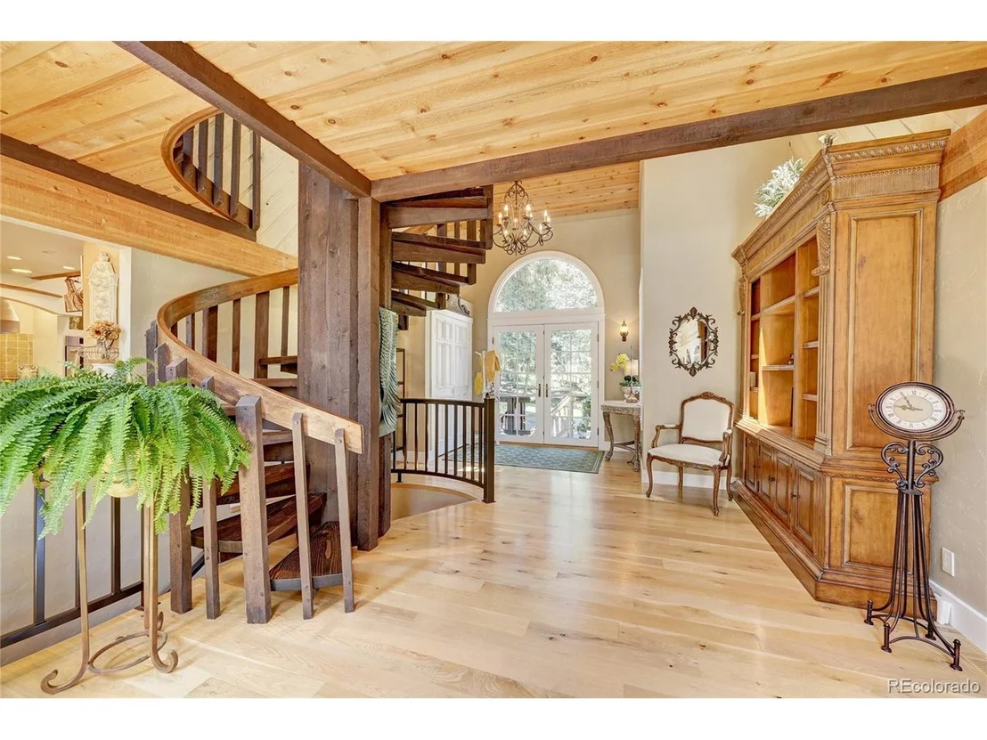 Photo of 5849 High Dr