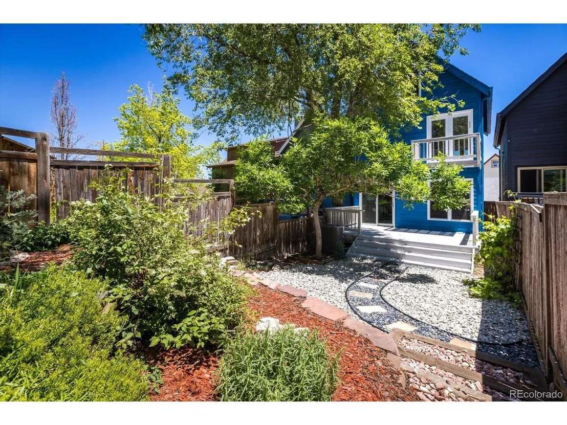 Photo of 4135 Riverside Ave