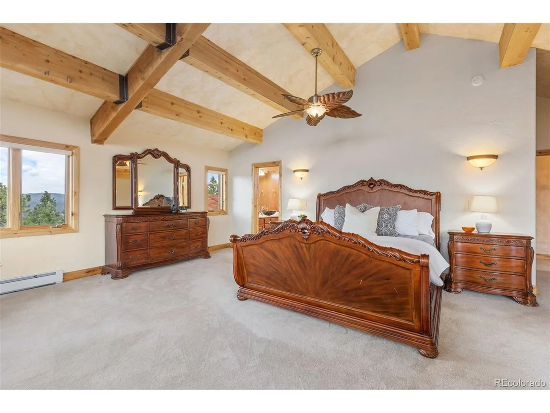 Photo of 27400 Overlook Dr