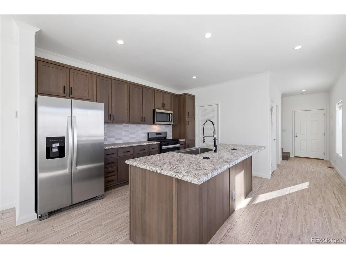 Photo of 129 Brooklyn Cir