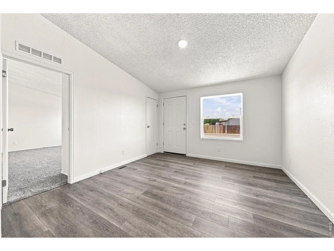 Photo of 332 Circle Dr